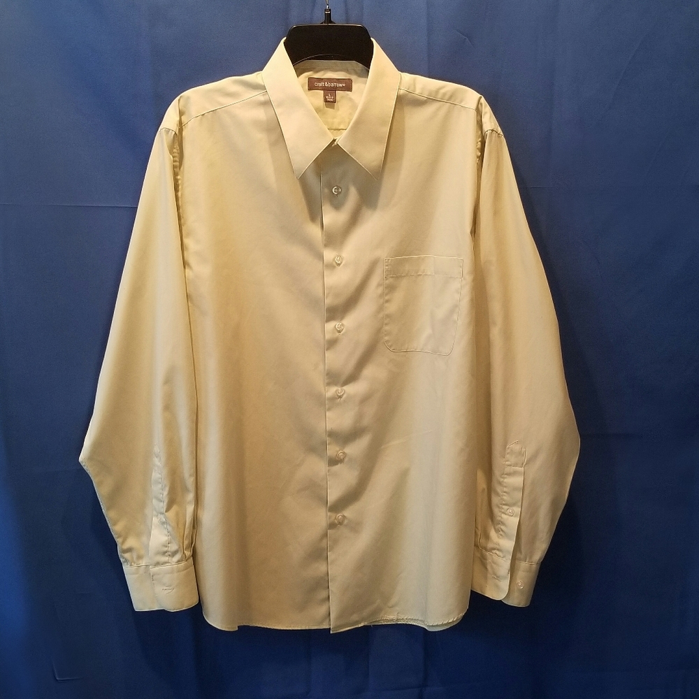 Men's Croft & Barrow Button Down Shirt